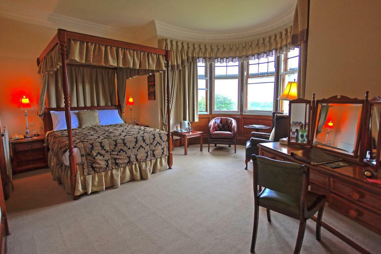 Ramnee Hotel Форрес Экстерьер фото